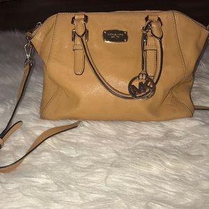 MICHAEL KORS BAG